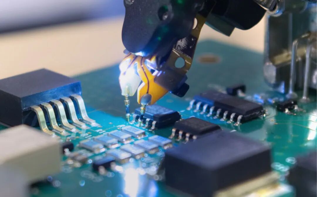 盐城芯片大佬, 静待两个千亿IPO