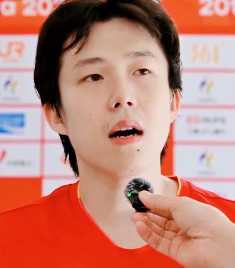 最新采访，王楚钦终于把0:4输给林诗栋的真正原因，说清楚了！记者问：这次亚运