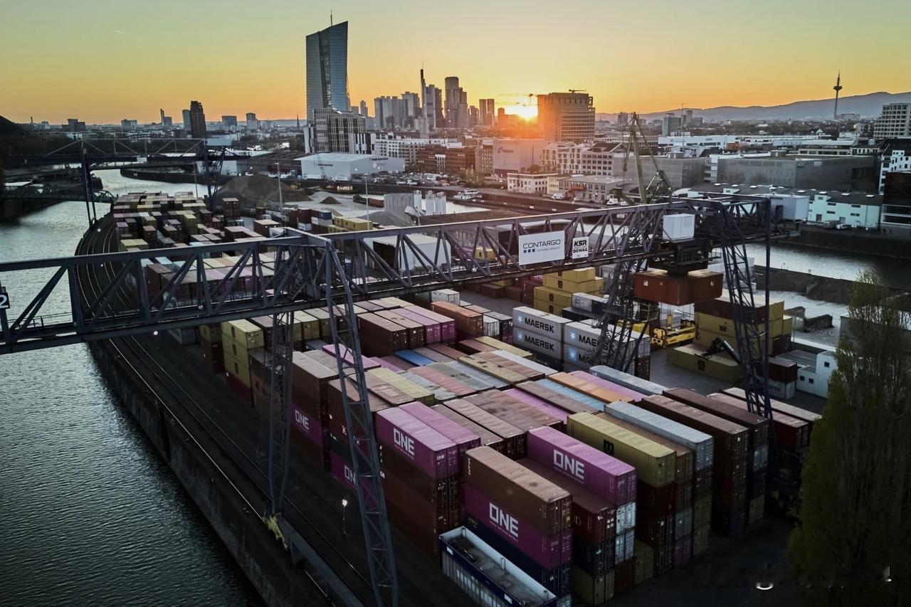 【2025年10月，美国对欧盟的进口和出口均大幅下跌】华盛顿时间2026年1月