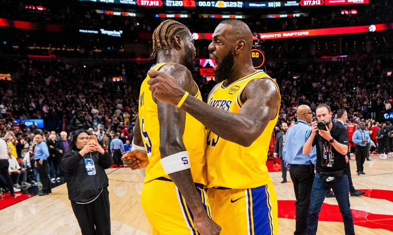 想了一个三方看看各家能接受嘛火箭出：老范2500海王1400史密斯1300阿门