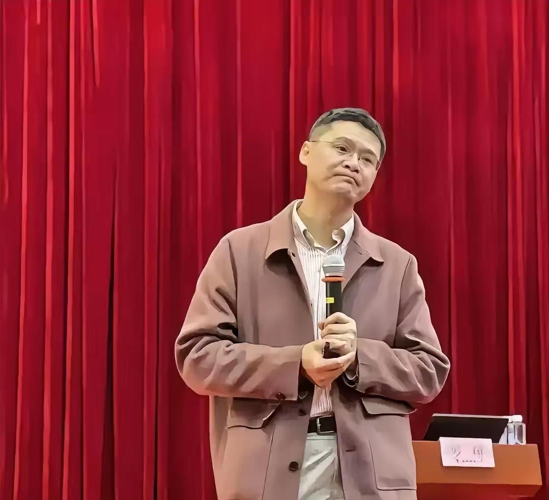 被一个00后小姑娘的话震惊了，她说：“我吃不了学习的苦，也吃不了生活的苦，可我