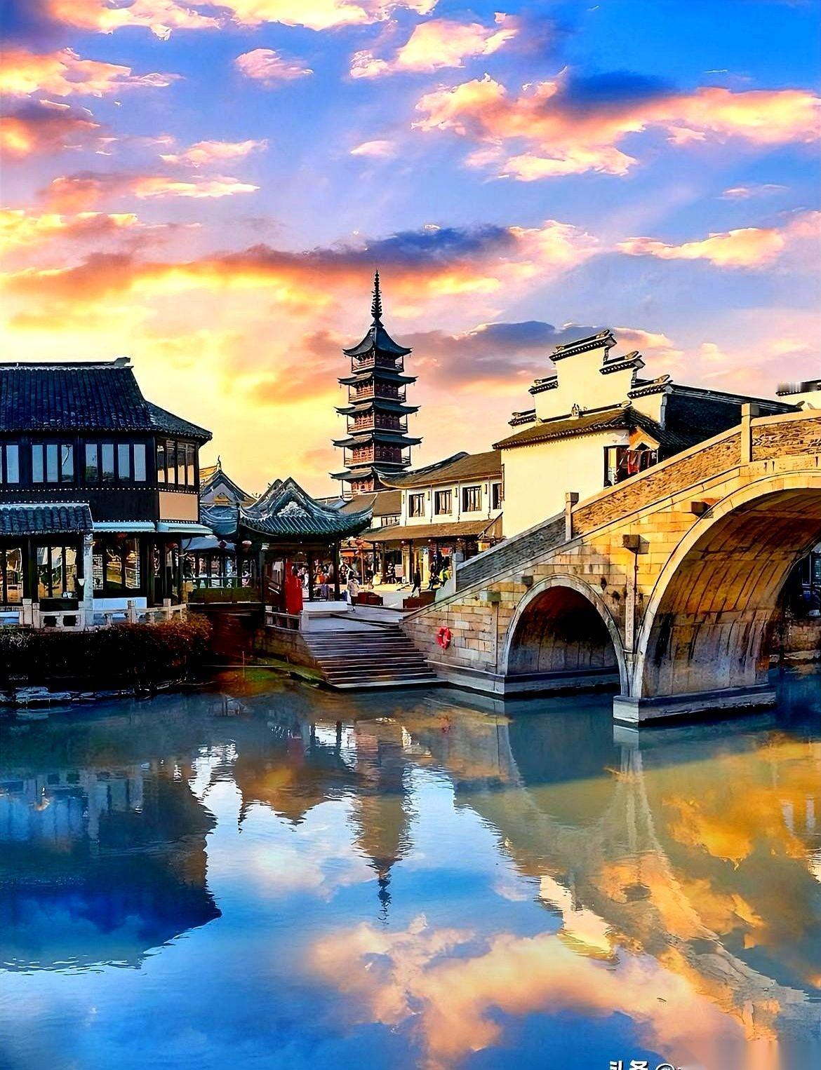 九个月，27个亿。真的。你没看错。昆山一家公司，沪电股份，前三季度的净利润。