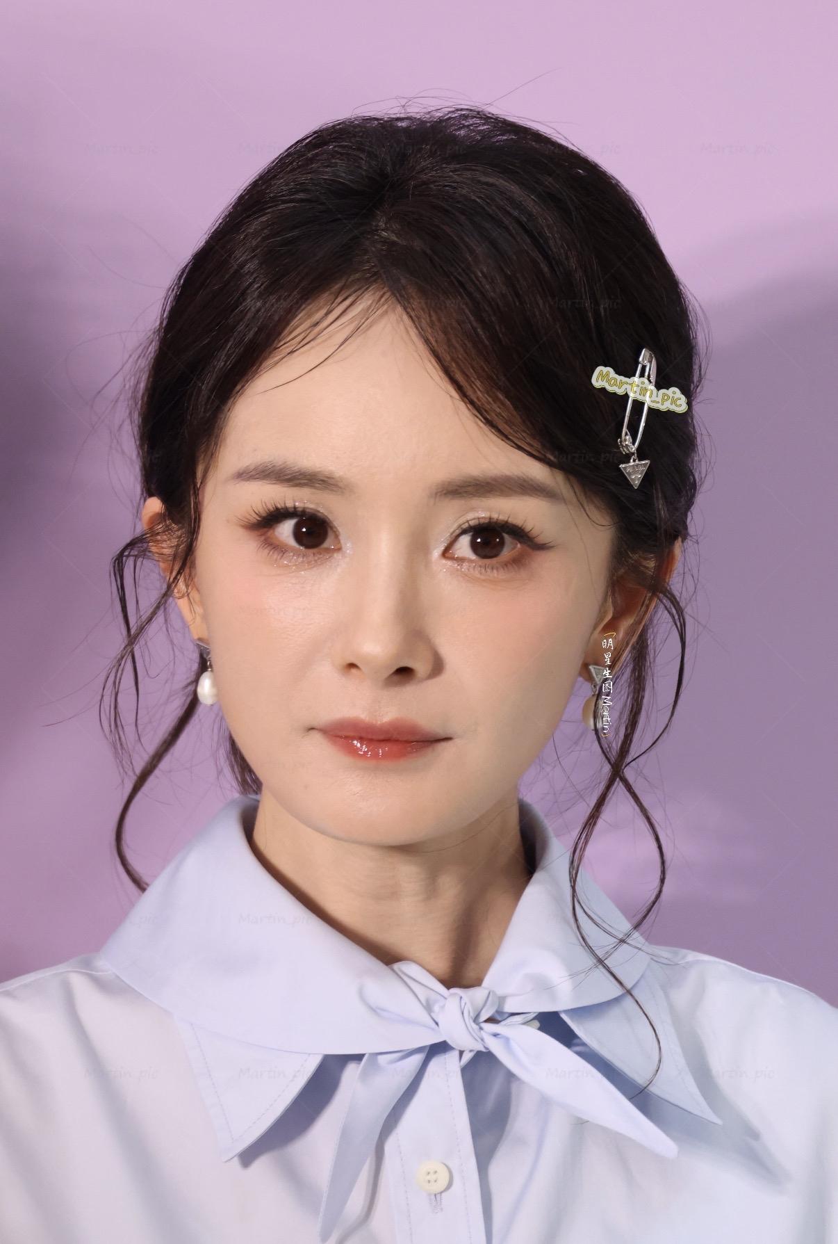 明明很美，但怎么一眼就能看出来年龄不小了呢？可能杨幂真的不适合继续走少女风或者公
