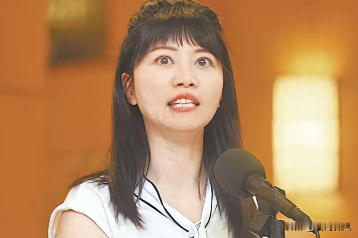 现场针尖对麦芒，唐湘龙直言不讳！当面痛批高嘉瑜是邪教？少康战情室这期热闹了，唐