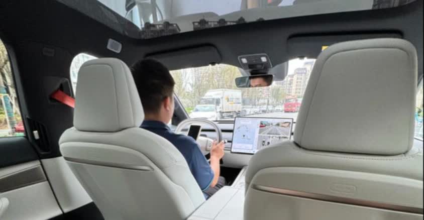 买蔚来到底是买车还是签卖身契？同事的乐道60开起来像被套牢的股票一样糟心，每月1