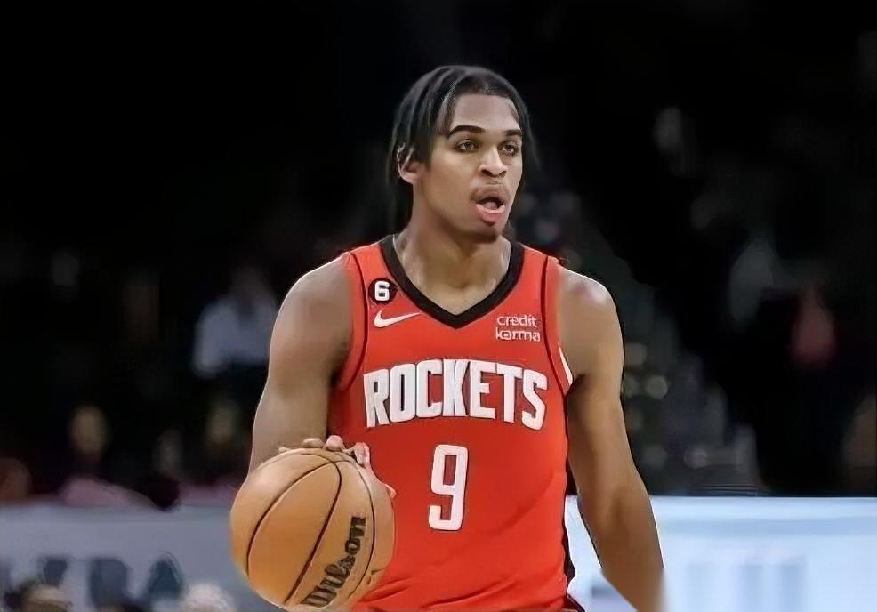 这三个新外援的加盟，或可改变本赛季的夺冠格局，广东和深圳各藏心机，杜峰摊牌了。最