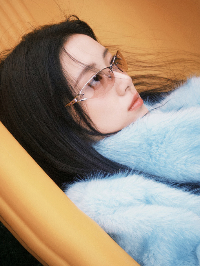 包上恩很有姐感的妹妹