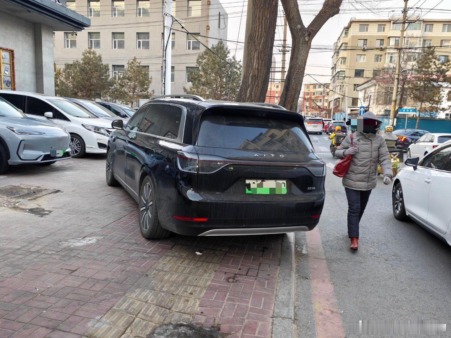 你大哥就是你大哥走别人的路，让别人走投无路