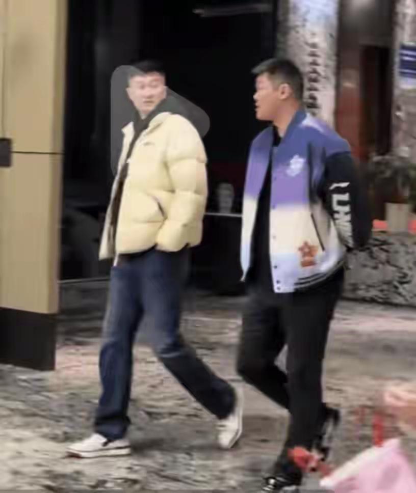 广东球迷提出了一个大胆建议，实在不行换老朱试试也行啊，这样下去季后赛都可能拿不到