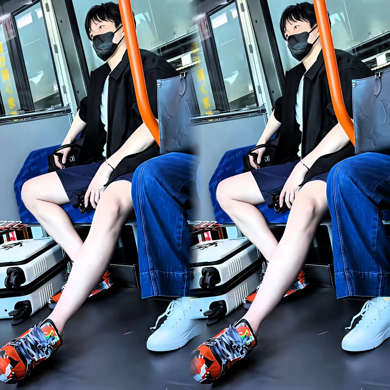 大头这身造型真好看，不愧是国乒的时尚担当，腿部线条流畅漂亮，气质真的很出众