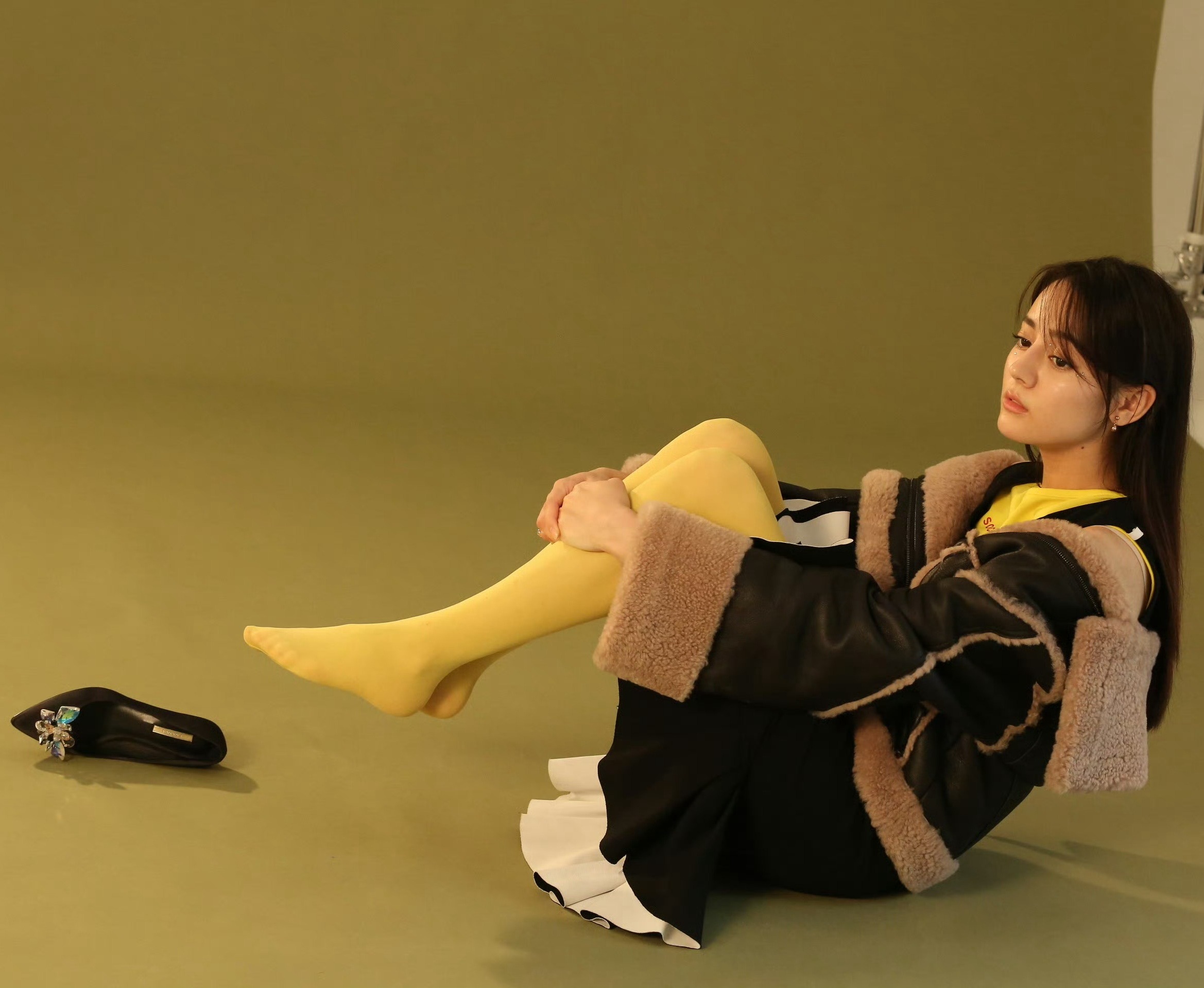 迪丽热巴女鬼一来了迪丽热巴最喜欢贺思慕一身红造型迪丽热巴有高度近视张俪迪丽热巴眼