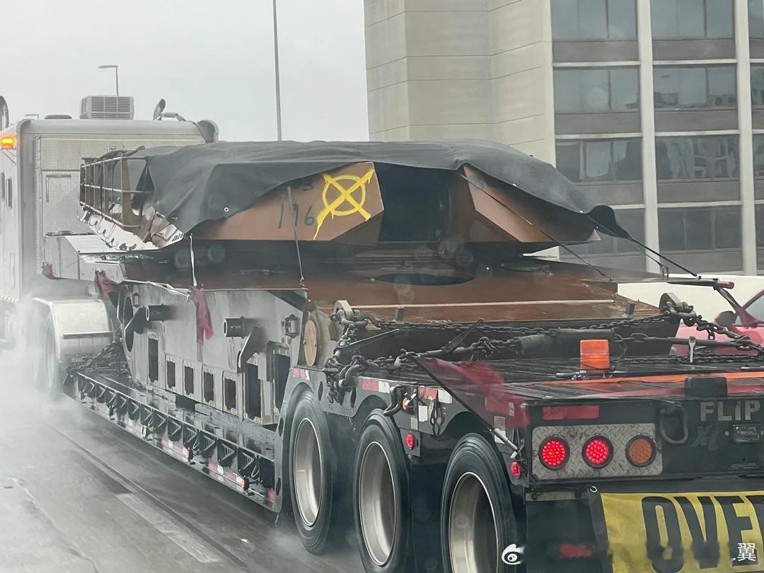 艾布拉姆斯白车身​​​