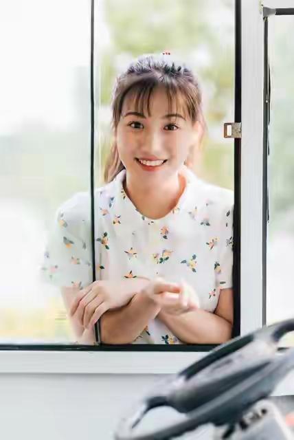 两性关系，女人愿不愿意跟你越界，这三个玩笑一试便知，你信不信关于用“玩笑”来试