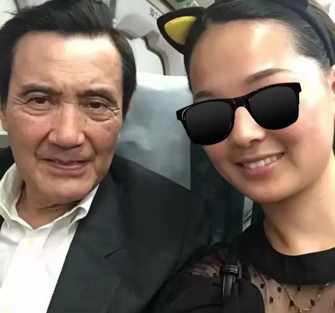 马英九，一个75岁的老人，为什么几访大陆，却不敢大声的说出“统一”二字？他脸上的