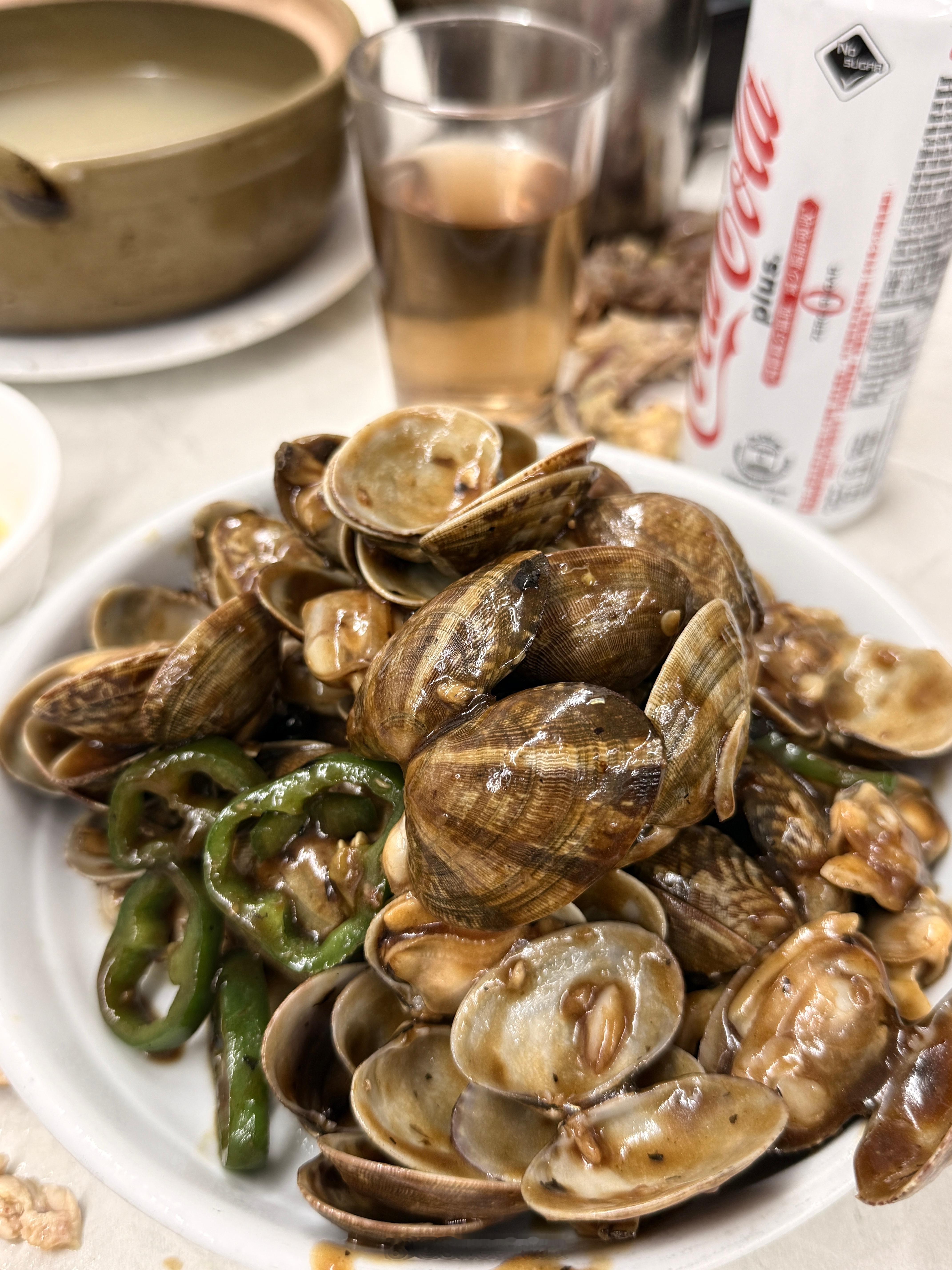 晚上去觅食了好好吃这家店看到全是本地人那一刻就知道稳了[大笑][加油][加油