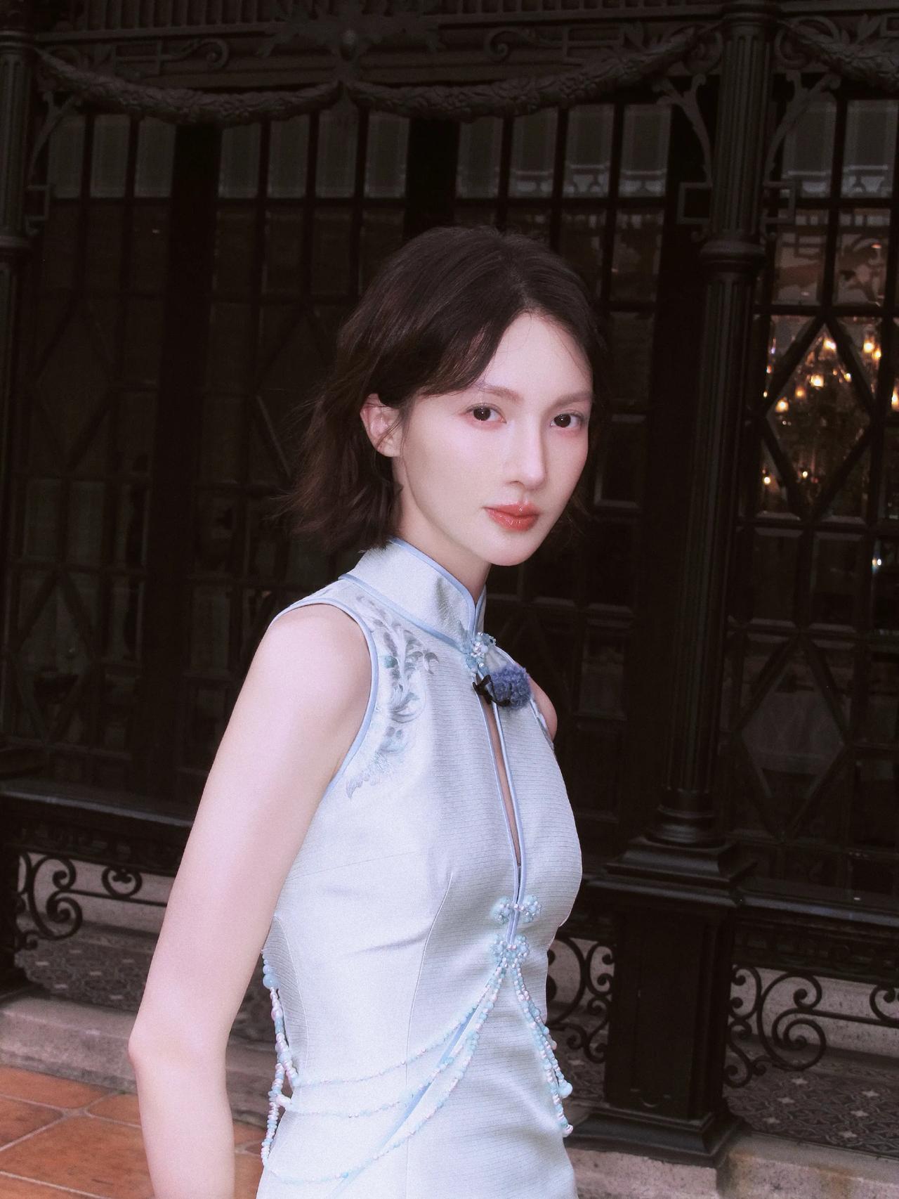 金晨真好看[滑稽笑]金晨娱乐