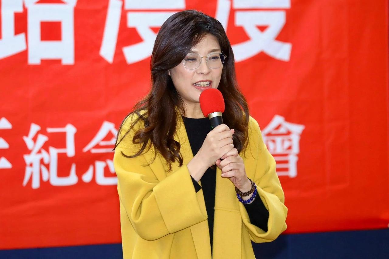 有人问为啥每次国民党高层来大陆都必去中山陵；简单讲一下个人几个观点：第一，孙中