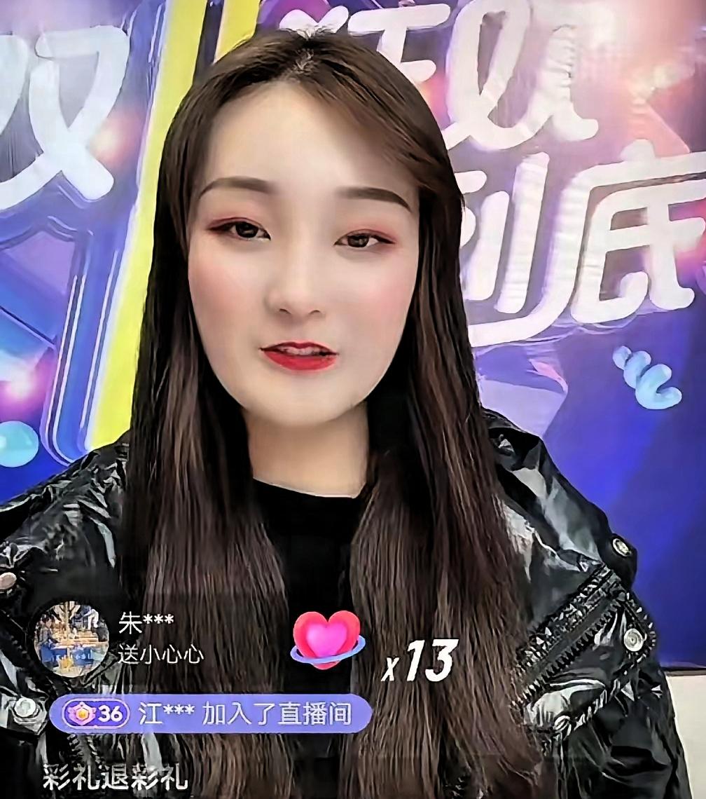 陈亚楠以前是护士，每天照顾人，后来她结婚了，嫁给了朱小伟，所有人都在说她要发达了