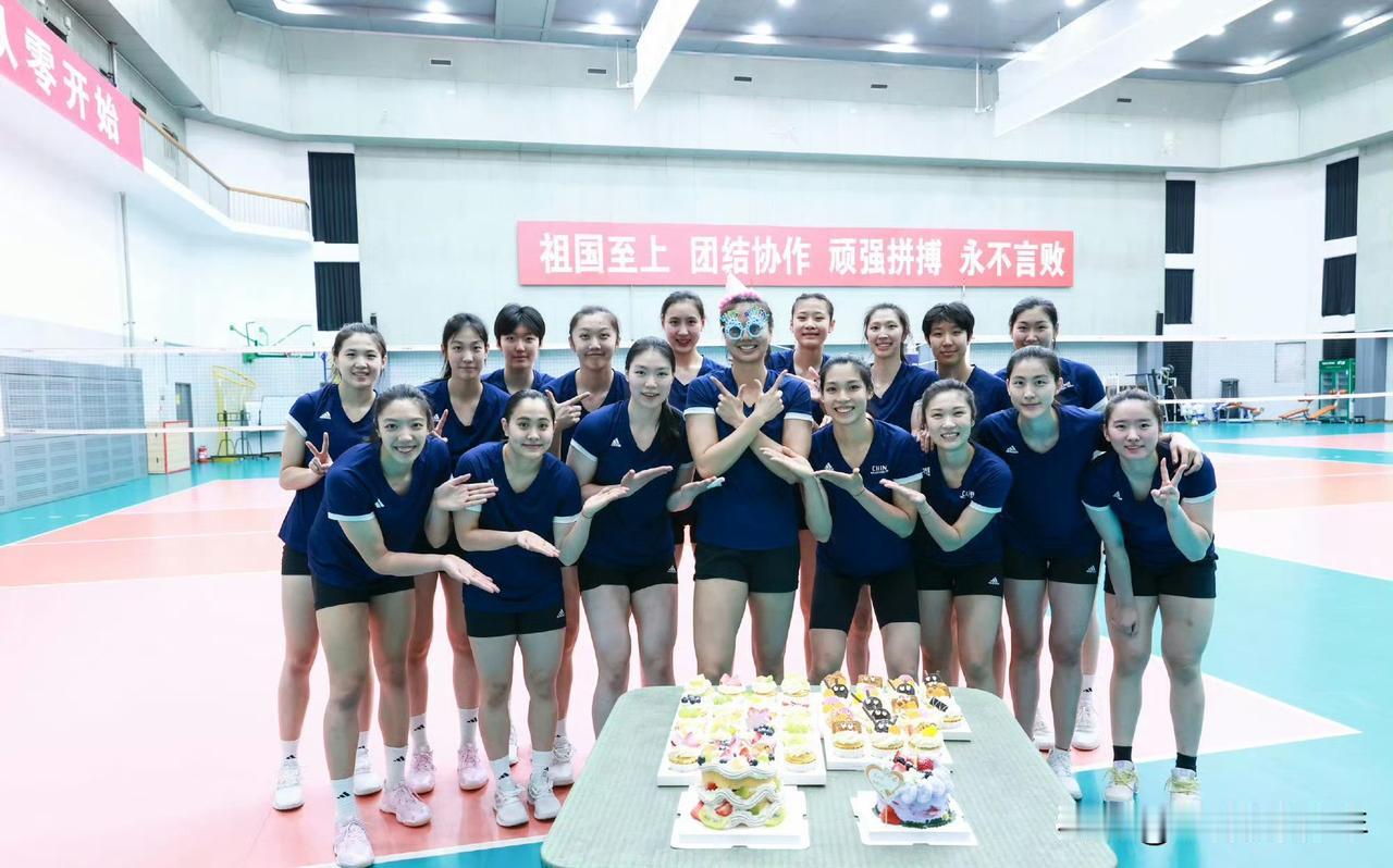 畅谈女排风云刁琳宇已前往中国女排国家队报到，龚翔宇结束海外赛事后正在进行身体恢复