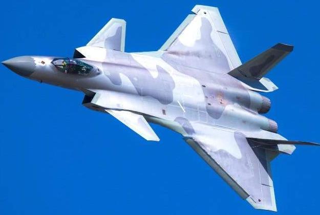 埃及眼光毒辣，直接跳过歼-10C，盯上了我们的镇国神器歼-20，出手就是1亿美金