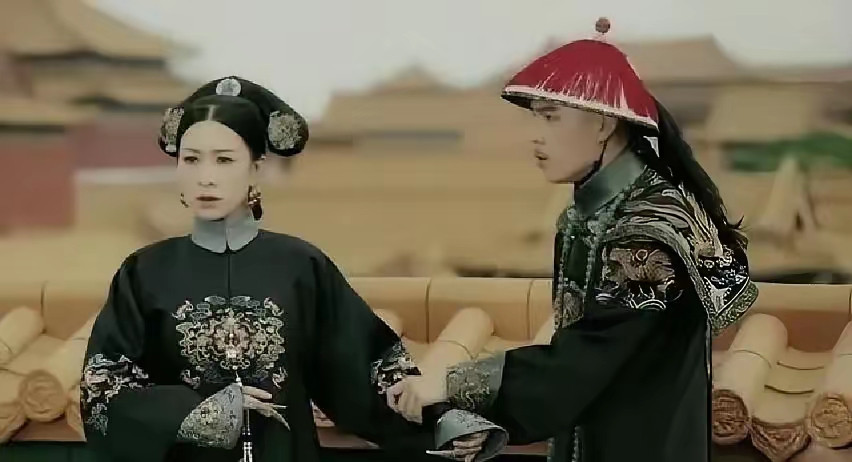 1702年，雍正正在一个人喝闷酒，身边服侍他的13岁小宫女耿氏走上前，对他说：“贝勒爷，不如让奴婢陪
