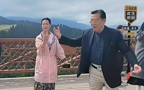 著名歌唱家李双江和梦鸽夫妇，当年因溺爱和家庭教育失败致使儿子李天一锒铛入狱而名声