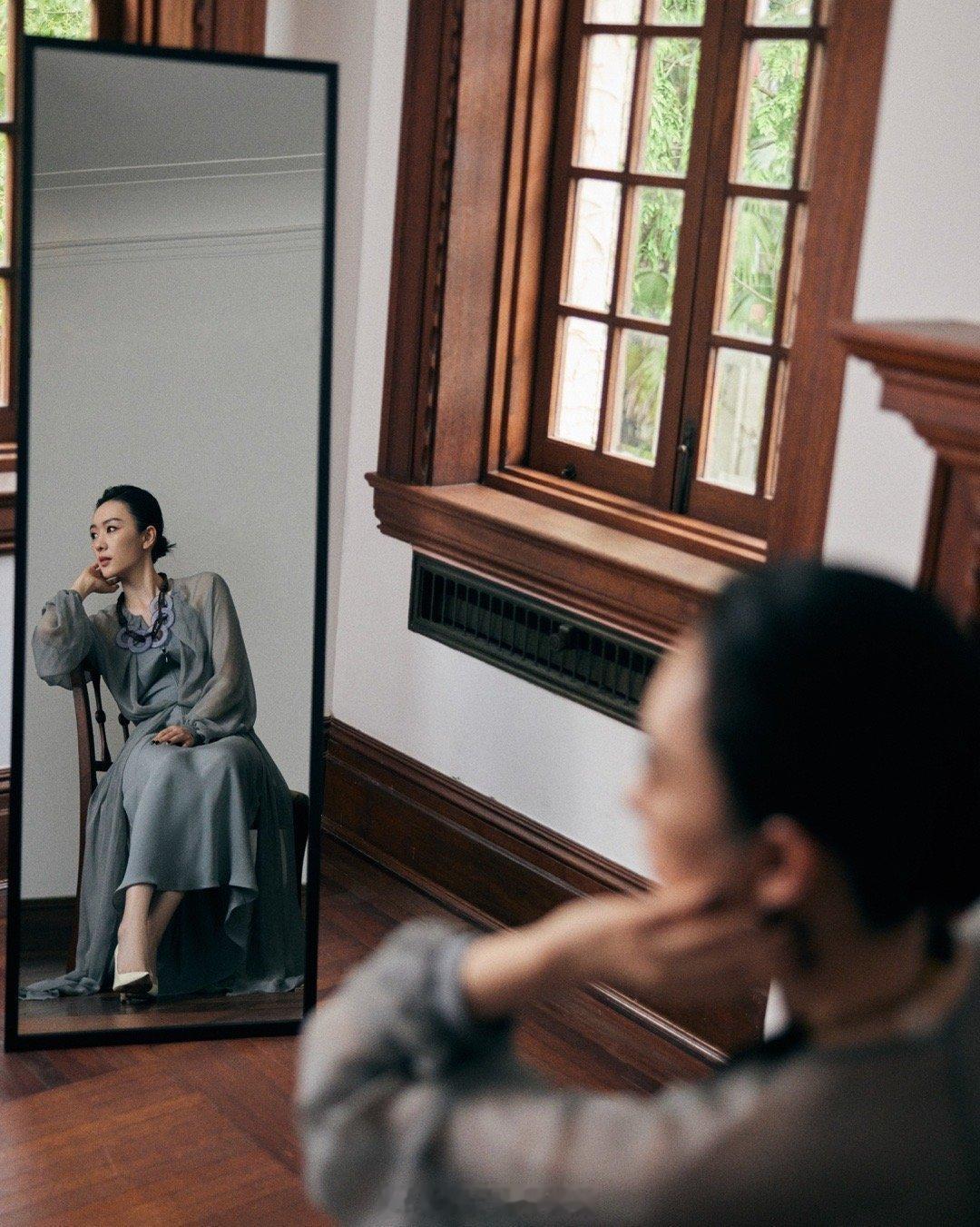 童瑶一身轻纱优雅柔美