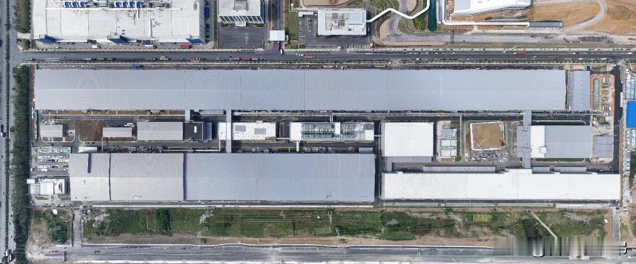 作为合肥基地产能扩容升级的重要项目，三期规划产能25GWh，采用新一代智能绿色生