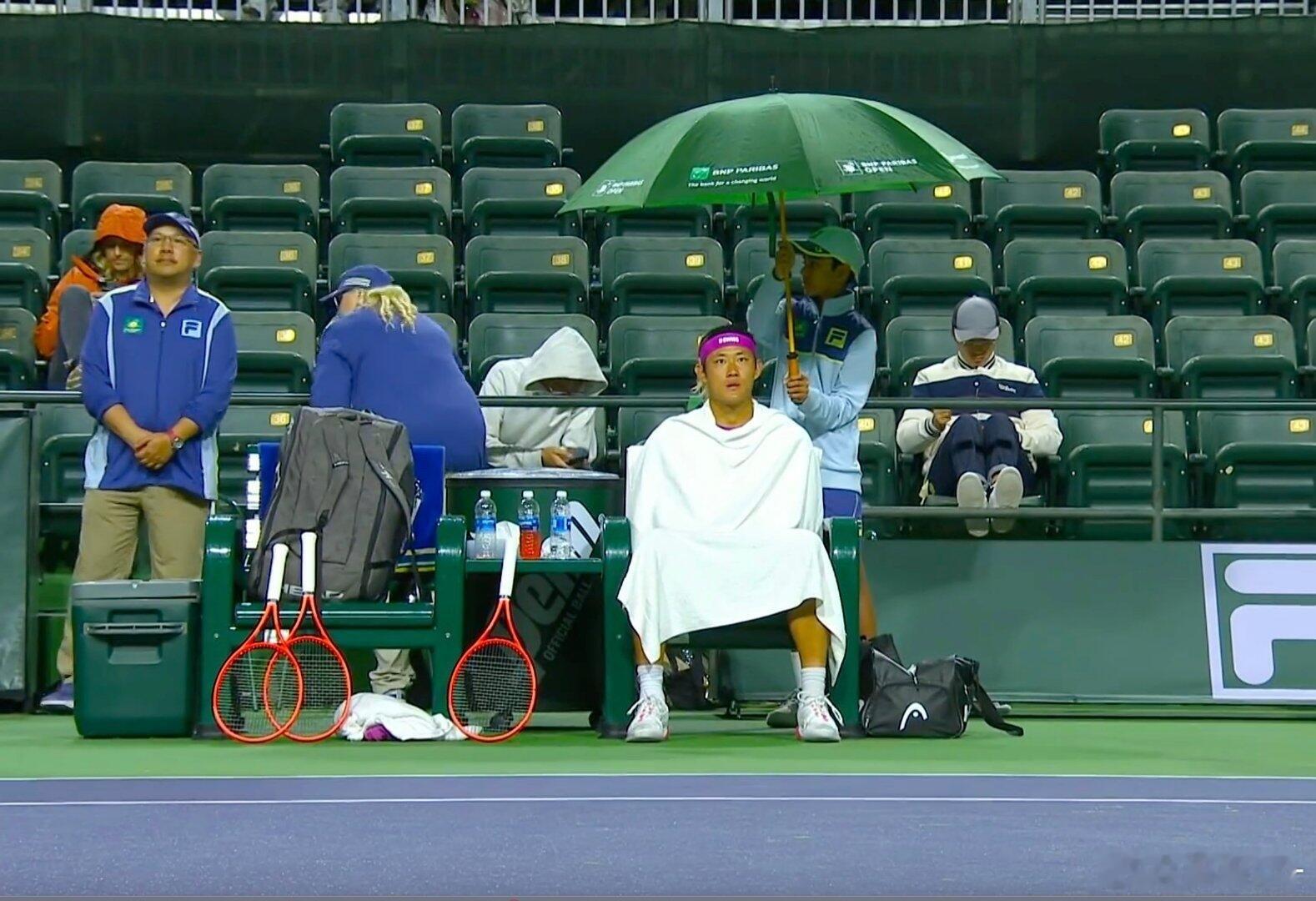 张之臻比赛因雨暂停🎾ATP1000印第安维尔斯首轮，🇨🇳张之臻对阵幸运落败