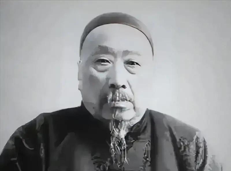 1895年，山东一大户潘守廉秘密购买了一处僻静的房产，他把钥匙交给府上的女仆邱氏
