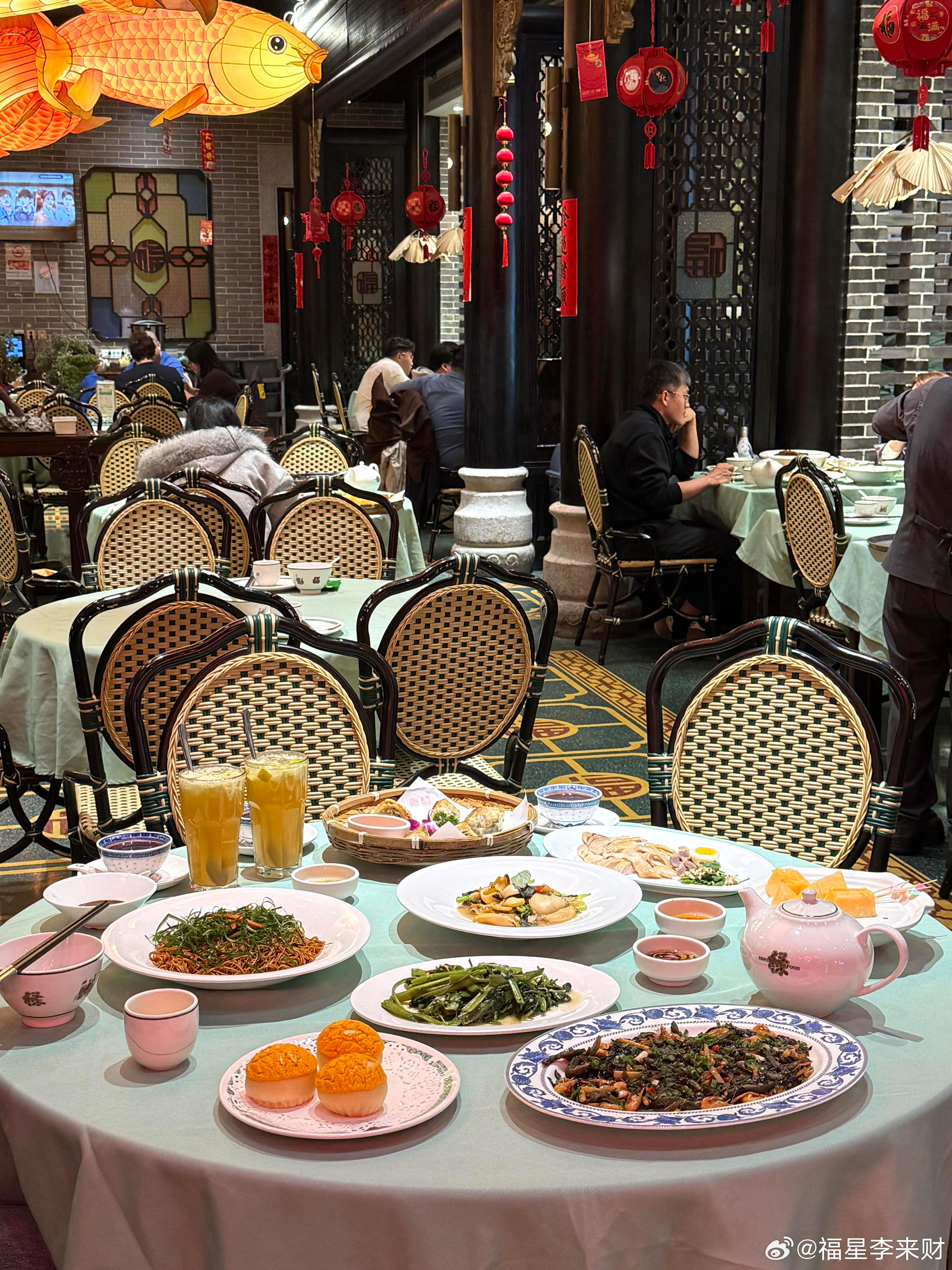 啊啊啊啊北京吃饭偶遇马嘉祺！！！！