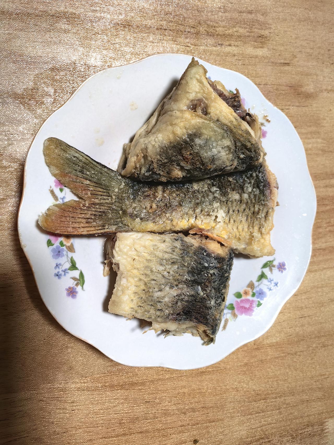 人生是不会没有烦恼的，我目前最大的烦恼就是没有烦恼。我现在家庭美满，有儿有女，有