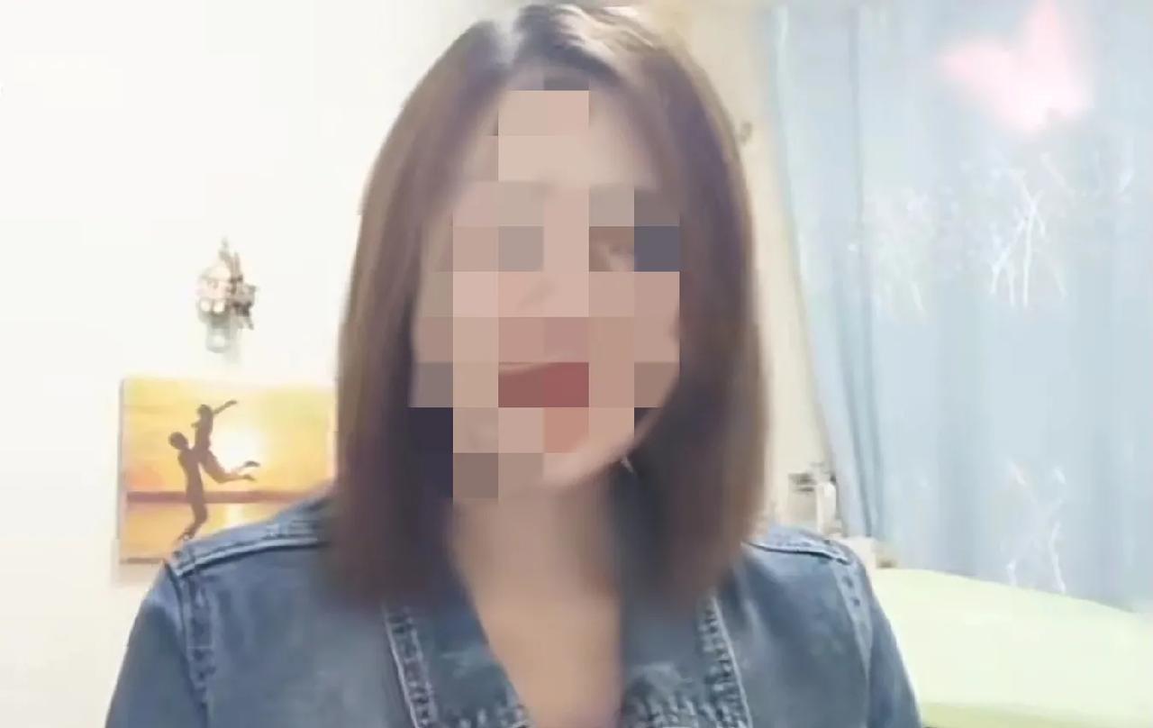 简单分析大龄优质剩女的三个优势和三个对手，最后大家看如何破局。大龄优质剩女的三