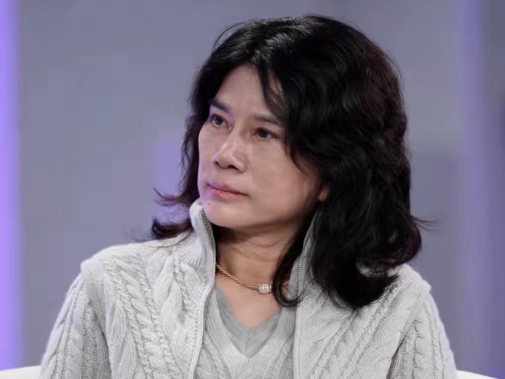 曹德旺说了句实话：培养一个董明珠这样的人，砸一两亿都没用，你换个人去当格力董事长