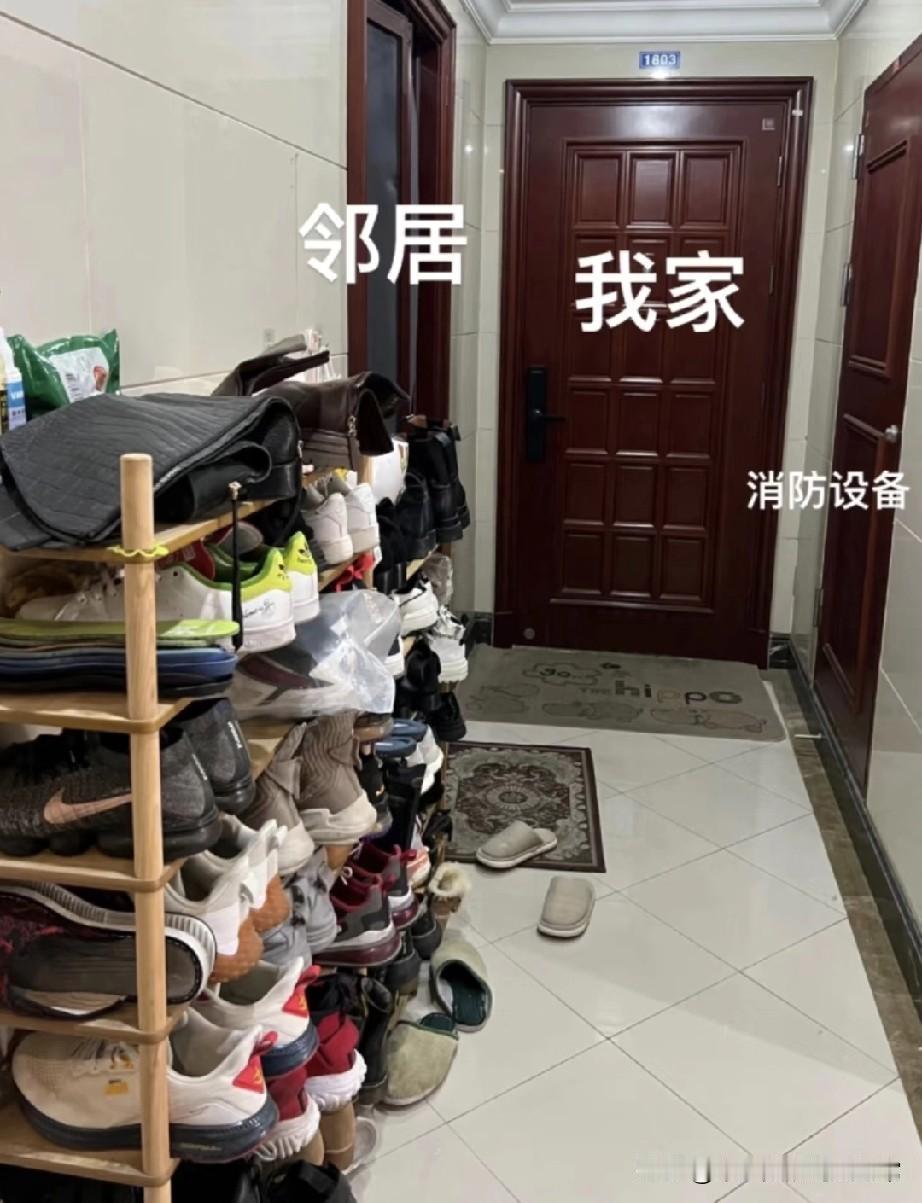 有这样的邻居，真的是倒八辈子霉了!刚出电梯，那股混杂着汗臭、橡胶味的味儿直