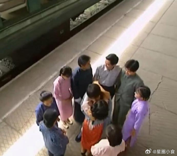 他们就不觉得尴尬吗