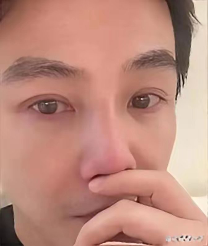 孙坚在节目里说自己被家里当成提款机，说姐姐住月子中心十五万直接挂他账。妈妈做理疗