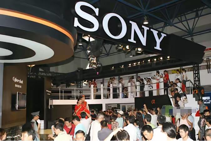 就在昨天，索尼宣布大消息，该来的还是来了！索尼剥离电视业务和TCL合作，TCL