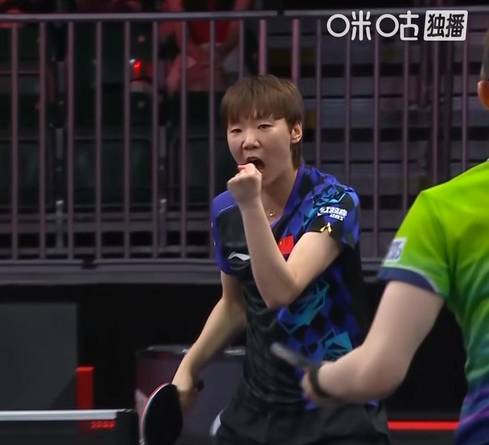 笑死我了！双曼运气太好了，3:1拿下早田希娜/张本美和。第一局日本队11:1