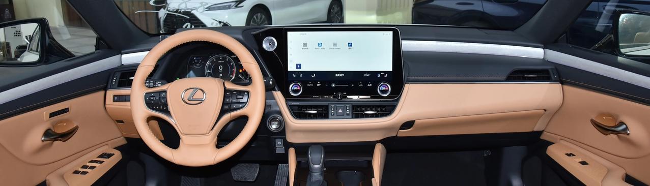 雷克萨斯值不值得买？如果从性价比来讲的话，雷克萨斯的平T就是丰田。ES的平就