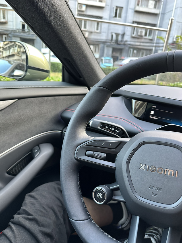 小米su7真的能省钱么不一定目前跑了整一年了，用车成本其实还算不错。尤其是通勤