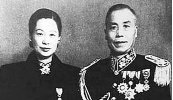 1938年，李宗仁夜会女记者，没想到却被妻子郭德洁撞破。她气的摔碎茶盏，大哭大闹