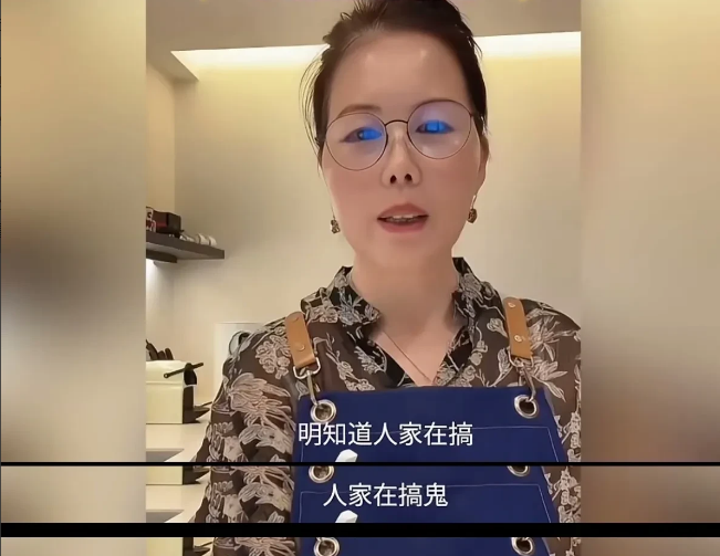 麻六记第一猛将非小杨阿姨莫属，先给小杨阿姨点个赞！在这风口浪尖，张兰汪小菲都选