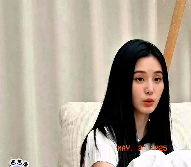 徐艺洋：“我这两年很少出门和朋友聚会，黄子韬也不喜欢我出门，他哪怕是在家里玩游戏