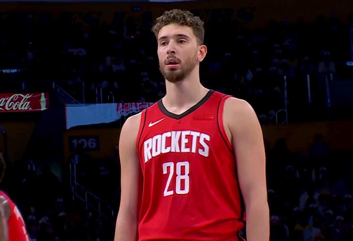 火箭打爆湖人！3点不可否认的事实：1：减少申京投篮非常关键，这才是高效率使用