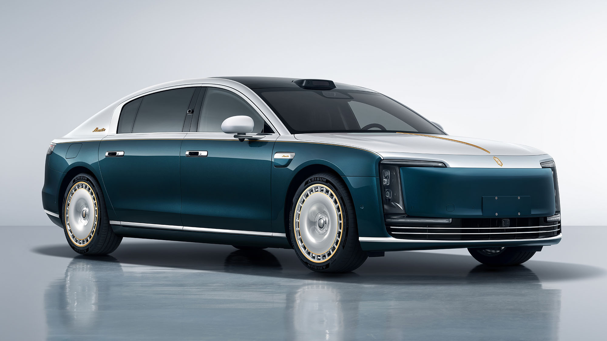 尊界S800GrandDesign，比旗舰更旗舰。大概率猜测，这就是余总说