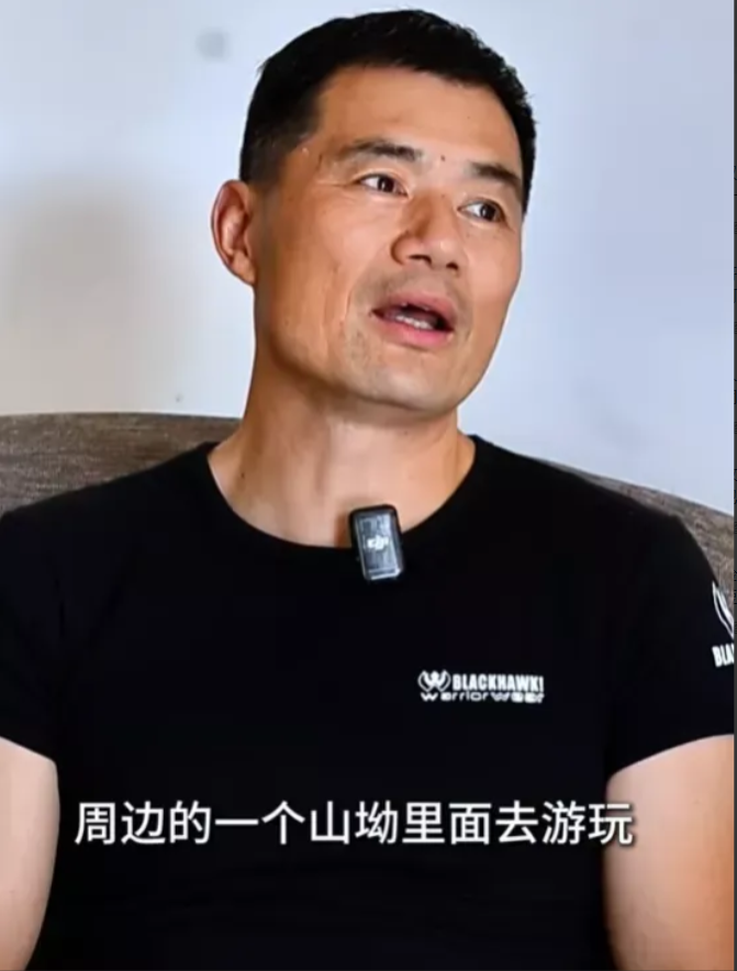 跳进五米龙潭救人的男子身份爆出来了！真是想不到，他会是这样的背景。这