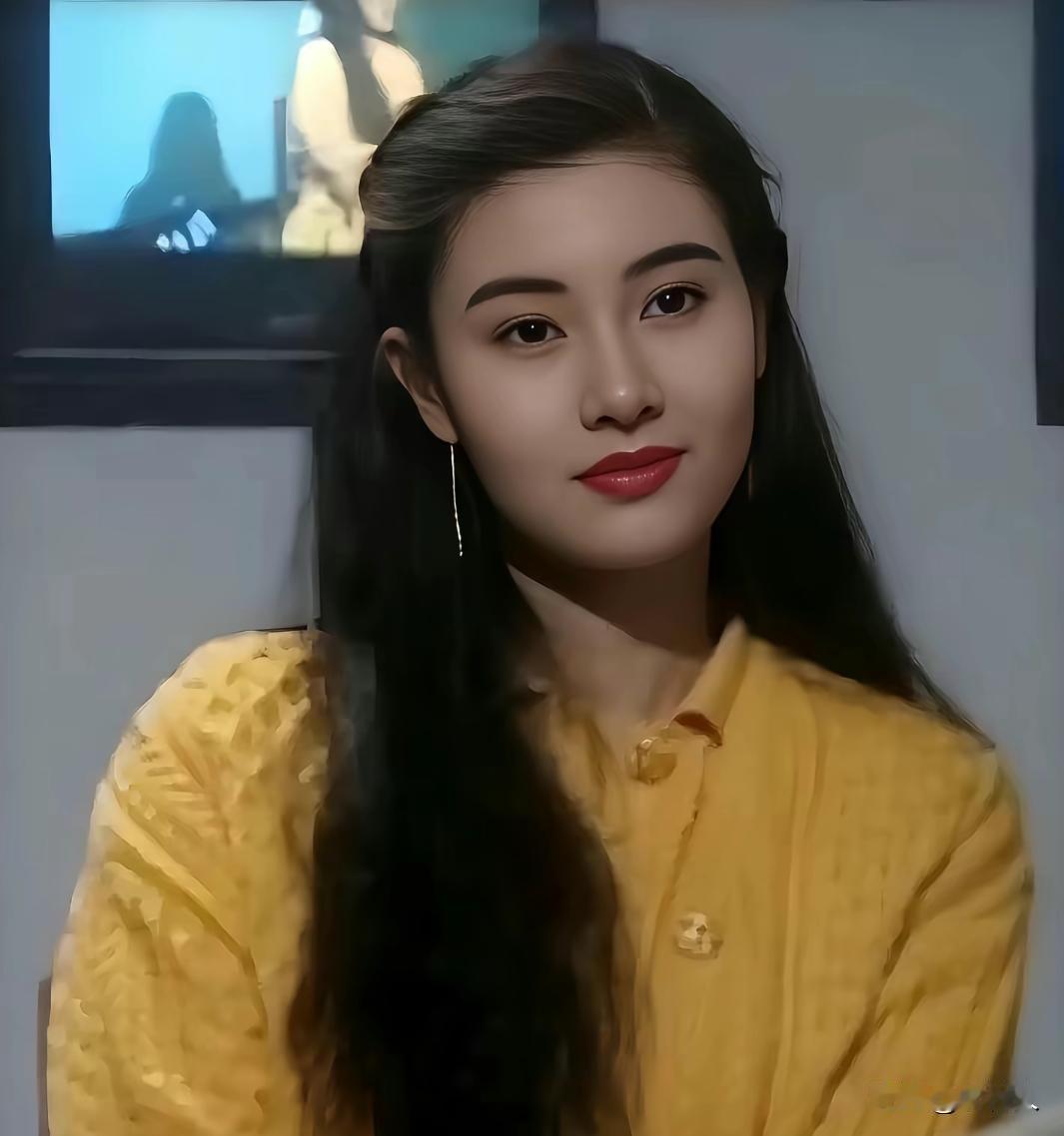 你知道香港阔太太们，为什么记恨这位绝色美女吗？因为很多香港的顶级富豪都曾迷恋过她