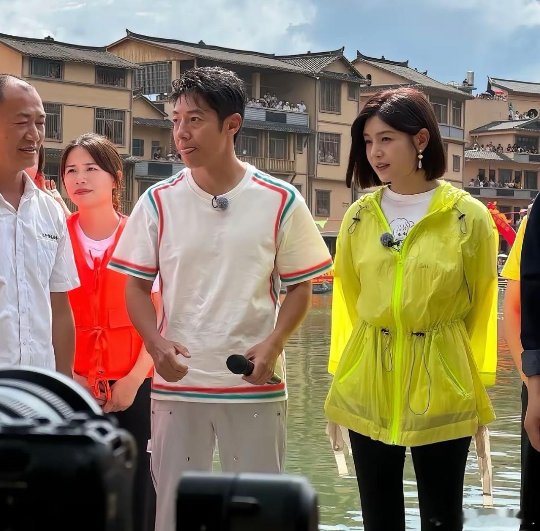 离婚后的陈妍希生图都这么美​​​