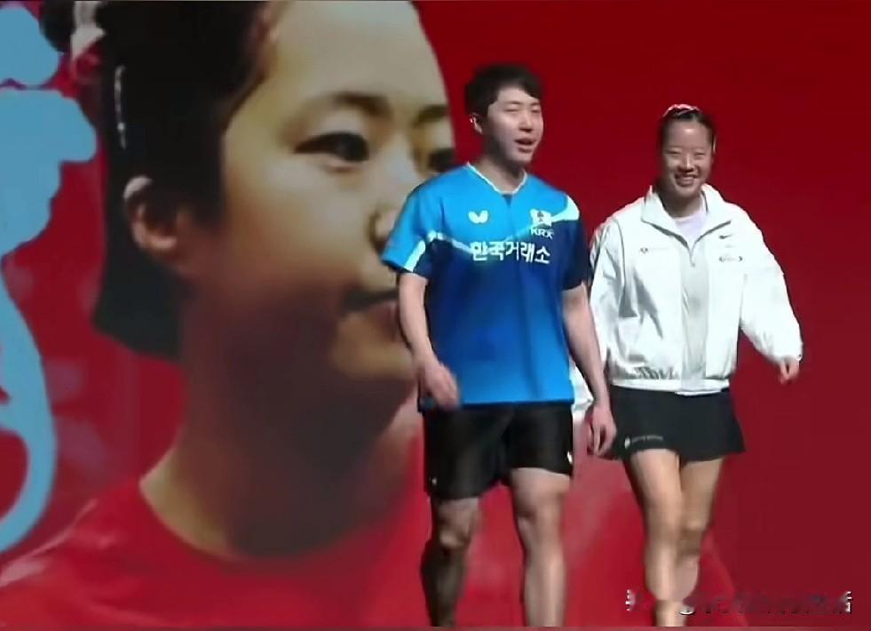 非诚勿扰！莎头没笑，莎头真没笑。莎莎看天。楚钦看地。四对组合三对笑了。